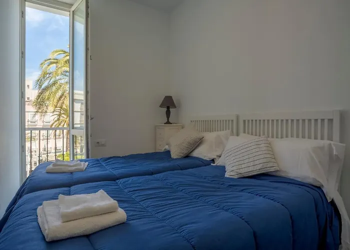 Apartment El Capitan Veneno By Cadiz4rentals Cadiz