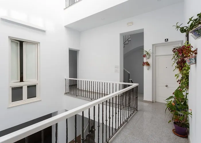 El Capitan Veneno By Cadiz4rentals